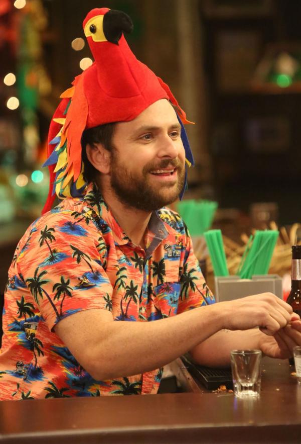Bild 1 von 8: Charlie Kelly (Charlie Day)