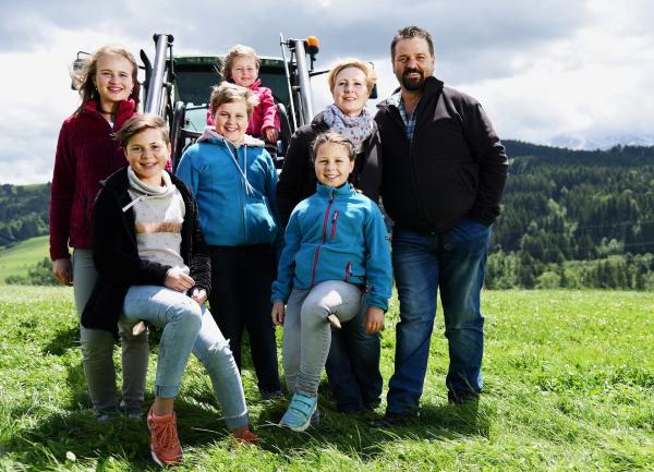 Bild 1 von 1: SRF bi de Lüt  Familiensache Ferienzeit  Folge 1