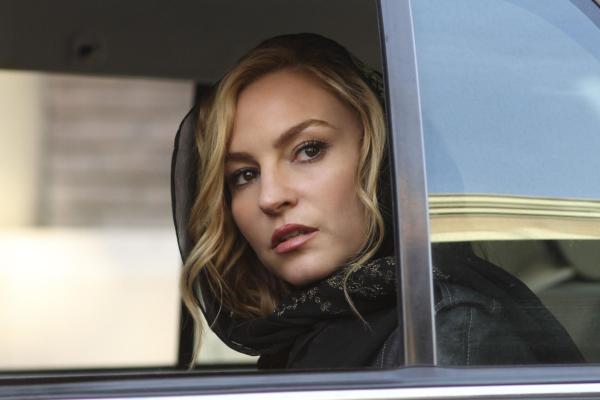 Bild 1 von 27: Macht sich Sorgen um ihren Sohn, der in Gefahr ist, wenn er weiter in New York bleibt: Angie (Drea de Matteo) ...