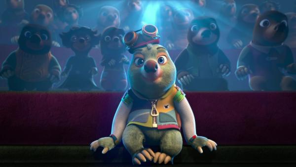 Bild 1 von 3: Maulwurf Moley ist glücklich, dass er seine Talentshow in Maulwurfhausen auf die Beine stellen konnte.© ZDF/Two Daughters Entertainment Ltd 2022 - Honorarfreie Verwendung gemäß AGB im engen inhaltlichen redaktionellen Zusammenhang mit genannter Sendung bei Nennung \