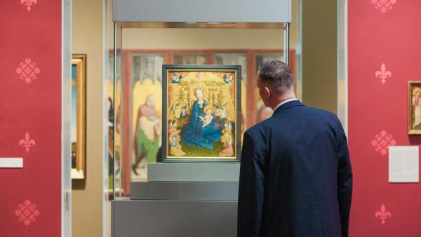 Bild 1 von 7: Im Bild: Für Marcin Mamiak ist das die schönste Madonna der Welt - \