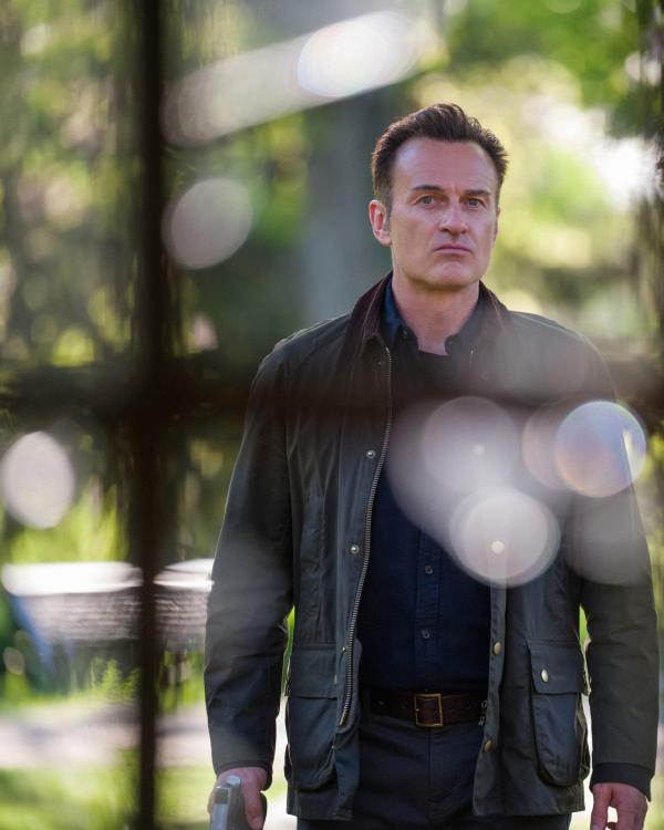 Bild 1 von 12: Jess LaCroix (Julian McMahon)