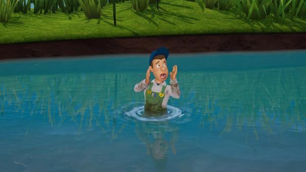 Bild 1 von 4: Mike steckt im schlammigen Schlingwatt fest - und die Flut kommt!