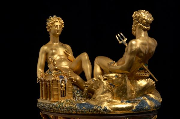 Bild 1 von 7: Die Saliera des italienischen Goldschmieds  Benvenuto Cellini
