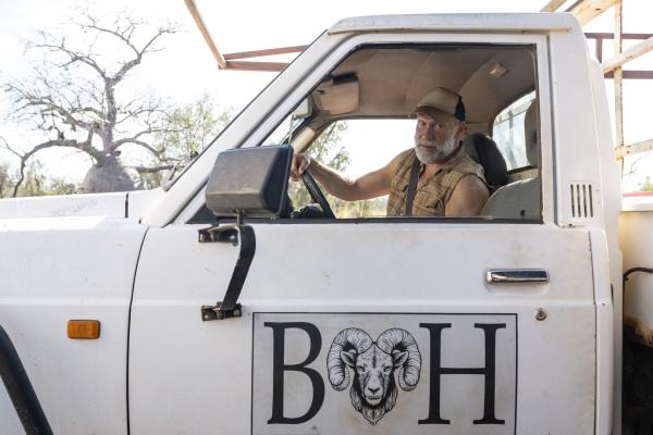 Bild 1 von 5: Trevor (Steve Le Marquand)