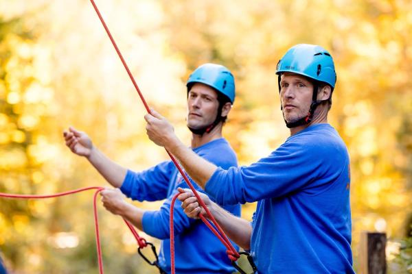 Bild 1 von 18: Lukas Seidl (Michael Raphael Klein, l.); Max Raichinger (Alexander Koll, r.)