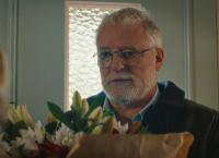 Single Bells - Only Losers for Annie?