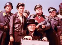 Ein Käfig voller Helden