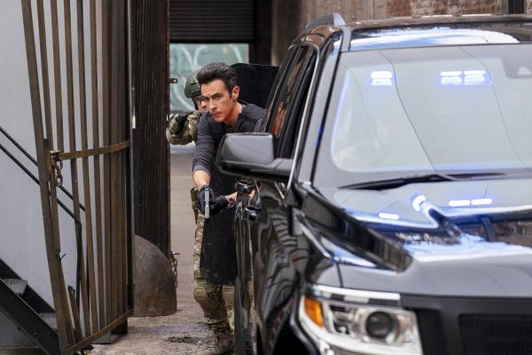 Bild 1 von 7: Special Agent Stuart Scola (John Boyd)