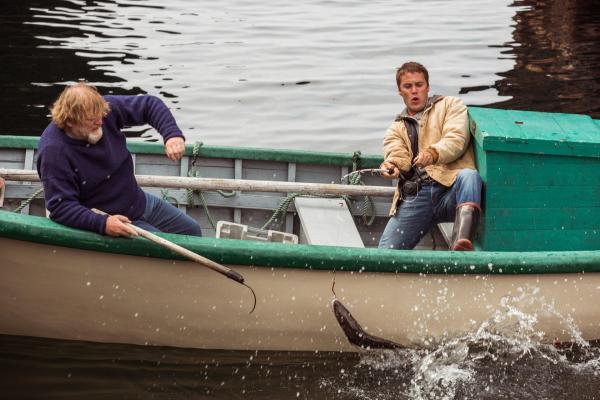 Bild 1 von 4: Murray French (Brendan Gleeson, l.); Dr. Paul Lewis (Taylor Kitsch, r.)