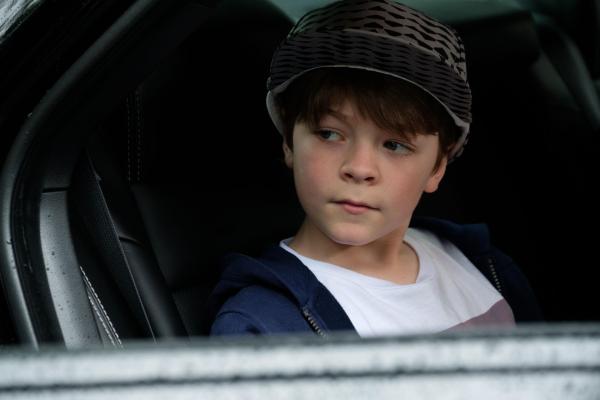 Bild 1 von 9: Peter (Oakes Fegley)