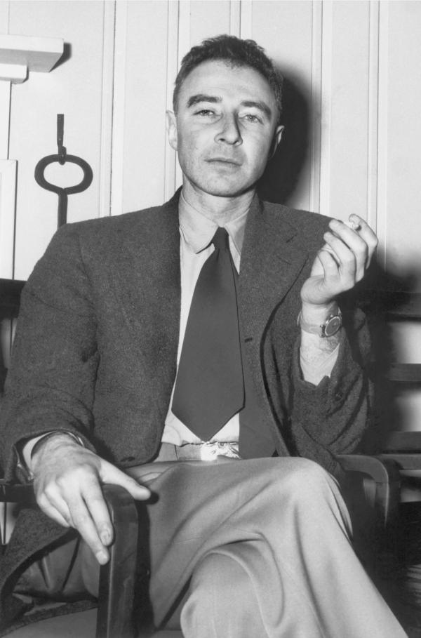Bild 1 von 6: J. Robert Oppenheimer im Jahr 1946