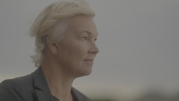 Bild 1 von 10: Die Investigativ-Journalistin Jessica Ziegerer deckt die undurchsichtigen Handelsstrukturen von Lachgas auf.