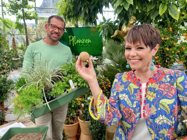 Bild 1 von 1: Im Bild: Karl Ploberger, Francine Jordi.