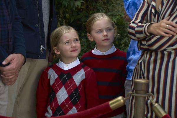 Bild 1 von 4: Amy Fogerty (Ella Allan, l.); Emma Fogerty (Mia Allan, r.)