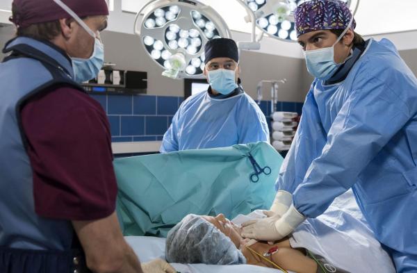 Bild 1 von 10: (v.l.n.r.) Katja Becker (Dominique Chiout); Dr. Marc Lindner (Christian Beermann); Ben Ahlbeck (Philipp Danne)