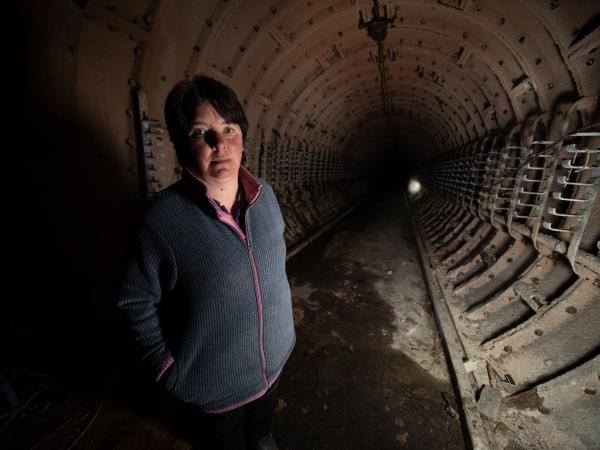 Bild 1 von 2: Unterhalb der Farm von Susan Illsley geht es hinab in einen Bunker aus dem Kalten Krieg.