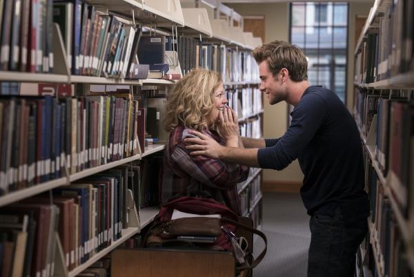 Bild 1 von 8: Deanna Miles (Melissa McCarthy, l.); Jack Strong (Luke Benward, r.)