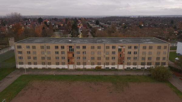 Bild 1 von 5: Ehemaliges Jugendhaus in Halle.