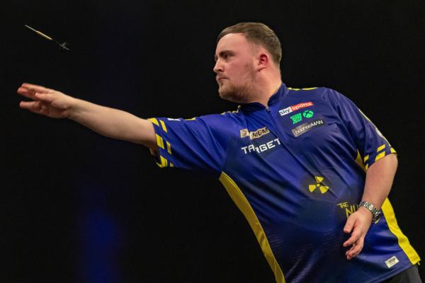 Bild 1 von 1: Weltmeister Luke Littler