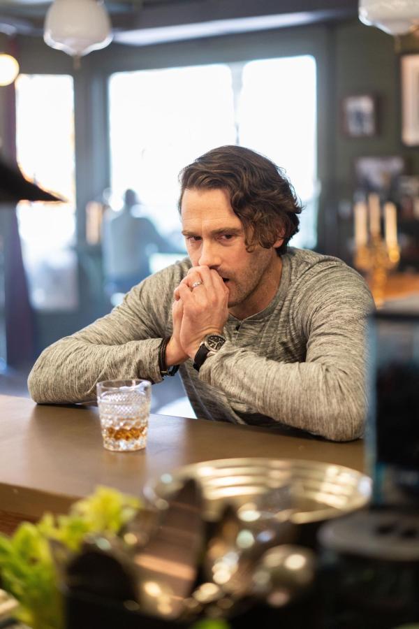 Bild 1 von 13: Peter Morrow (Julian Bailey)
