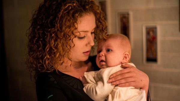 Bild 1 von 7: Annie Carmichael (Gracie Gilbert)