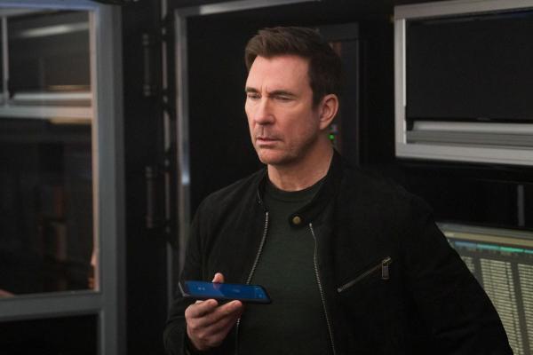 Bild 1 von 8: Remy Scott (Dylan McDermott)