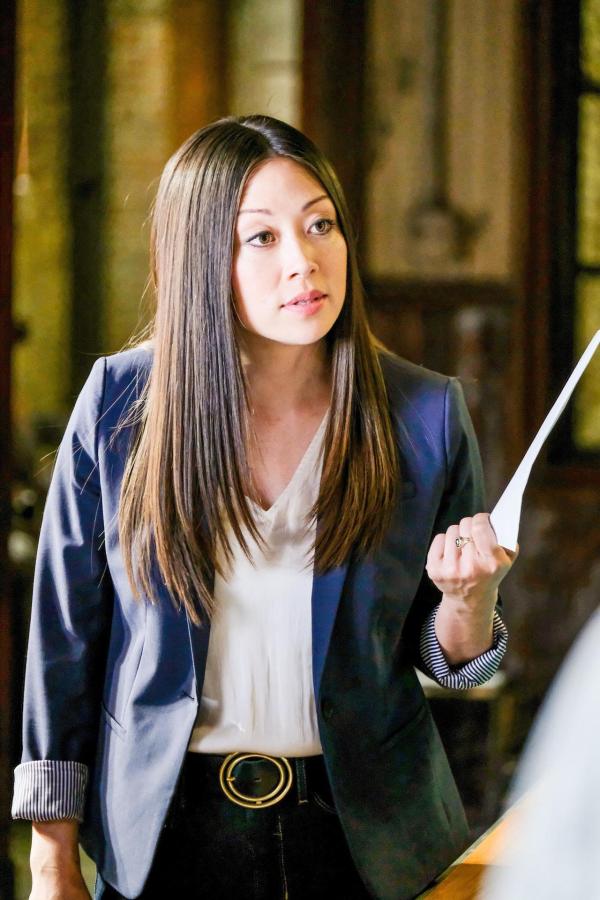 Bild 1 von 1: Im Bild: Fiona Rene (Detective Kara Lee).