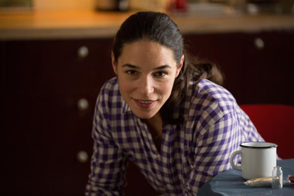 Bild 1 von 15: Katinka (Judith Bohle) freut sich mit Ronja.