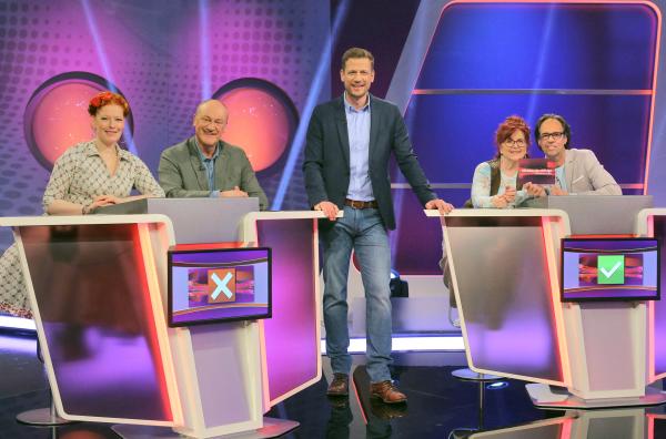 Bild 1 von 2: v.li. Enie van de Meiklokjes, Bodo Bach, Florian Weber, Alice Hoffmann und Christoph Sonntag.
