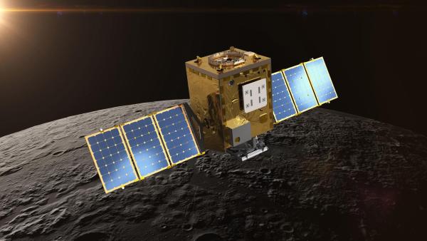 Bild 1 von 2: Lunar Trailblazer, ein künstlicher Satellit, soll in den ständig beschatteten Regionen des Mondes Spuren von Wassereis im reflektierten Licht aufspüren.