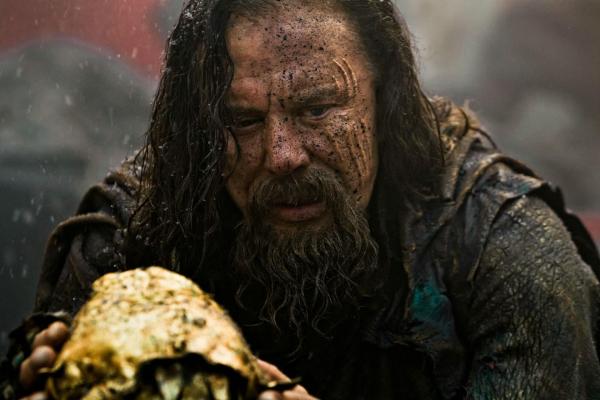 Bild 1 von 16: Der machtbesessene König Hyperion (Mickey Rourke) hat den Göttern den Krieg erklärt, weil diese einst seine Gebete nicht erhört haben und seine Familie grausam sterben ließen ...