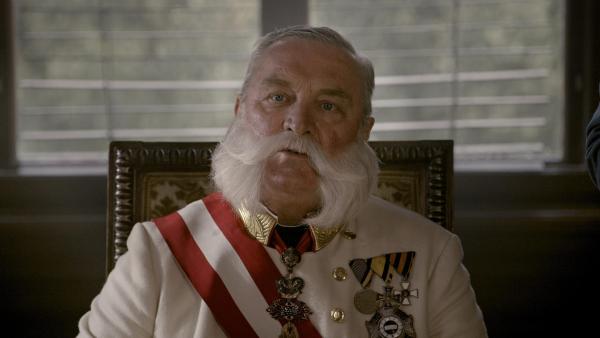Bild 1 von 30: Im Bild: Ferry Öllinger als Kaiser Franz Joseph.