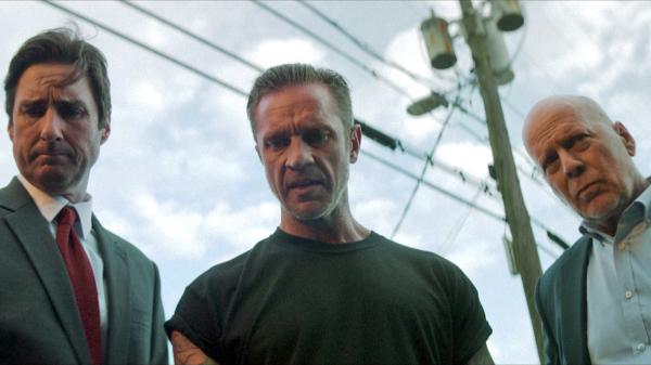 Bild 1 von 3: Det. Vargas (Luke Wilson, li.), Jimmy (Devon Sawa) und Det. Freeman (Bruce Willis)