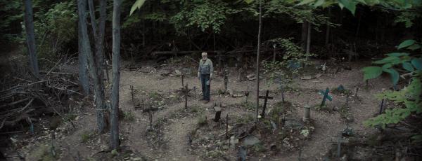 Bild 1 von 7: John Lithgow as Jud in PET SEMATARY, from Paramount Pictures.