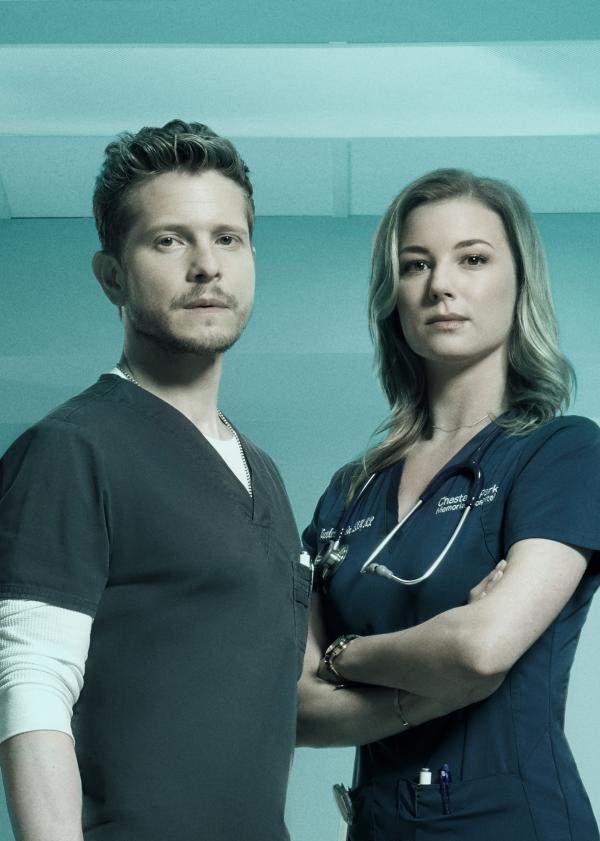 Bild 1 von 22: (3. Staffel) - Dr. Conrad Hawkins (Matt Czuchry, l.); Nicolette Nevin (Emily VanCamp, r.)