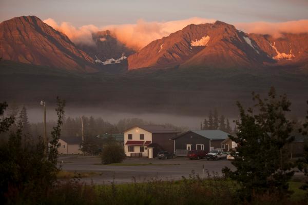Bild 1 von 15: Sonnenaufgang über Haines Junction, ein Dorf am Rande des Kluane Nationalparks