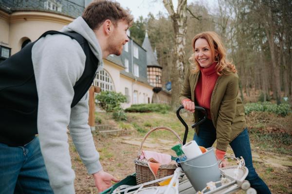Bild 1 von 29: Chris Mircovic (Brian Rosenkranz, l.); Felicitas Eichen (Simone Hanselmann, r.)