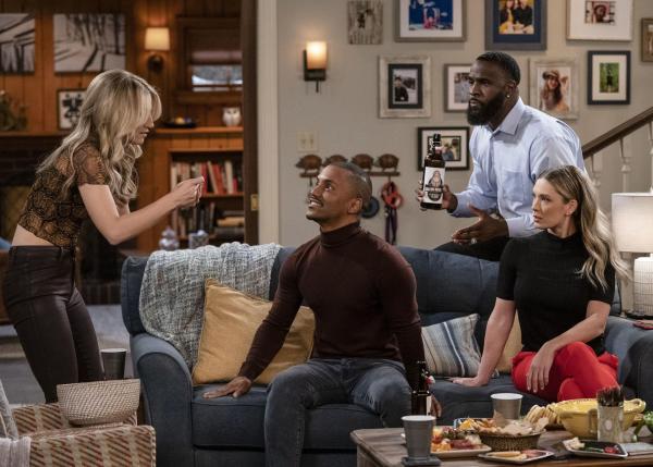 Bild 1 von 11: (v.l.n.r.) Gina Dabrowski (Annaleigh Ashford); Gideon (Darryl Stephens); Eli Russell (Terrence Terrell); Samantha (Briga Heelan)