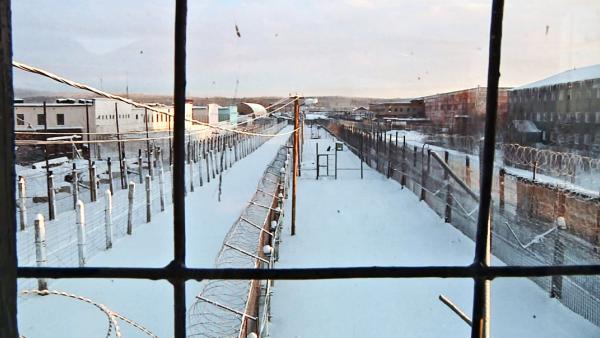 Bild 1 von 3: Russland-Korrespondent Christoph Wanner darf die russischen Hochsicherheitsgefängnisse \