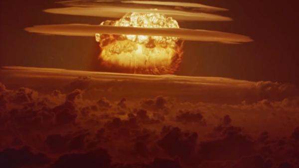 Bild 1 von 6: Am 1. März 1954 zündeten die USA auf dem Bikini-Atoll im Pazifik im Rahmen der \