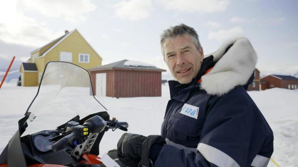 Bild 1 von 11: Die Arktis gilt als Frühwarnsystem für den Klimawandel. Deshalb betreiben elf Länder Forschungsstationen und Labore, in denen Forschende aus der Biologie, Chemie, Geophysik oder Atmosphärenphysik arbeiten.