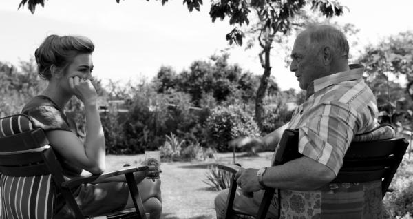 Bild 1 von 5: Wie erfindet man sich neu, wenn die Grundfesten der eigenen Identität zusammenbrechen?