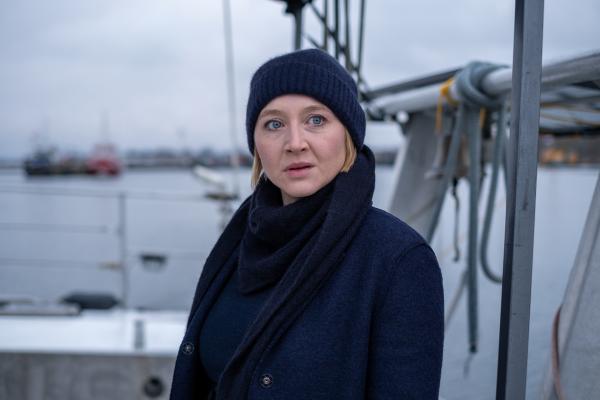 Bild 1 von 15: Nora Weiss (Anna Maria Mühe)