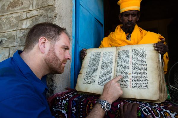 Bild 1 von 5: Josh Gates