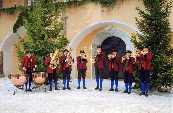 Bild 1 von 5: Im Bild: Bläserensemble der Trachtenmusikkapelle Werfen.