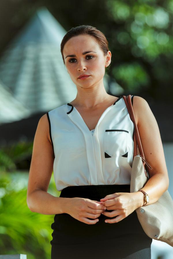 Bild 1 von 5: Anna Jones (Emma Pierson).