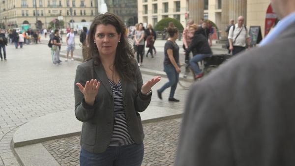 Bild 1 von 5: Moderatorin Christine Weinmeister.