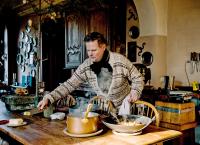 Schlossgeister mit Dachschaden - Mit Mut, Mörtel und ohne Millionen