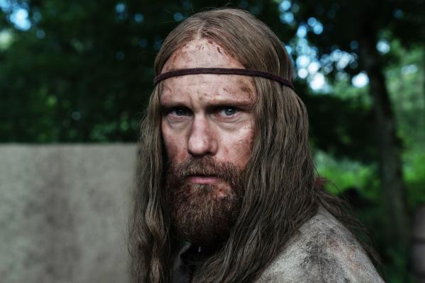 Bild 1 von 14: Als Erwachsener hat der einstige Prinz Amleth (Alexander Skarsgård) seine Herkunft verdrängt.